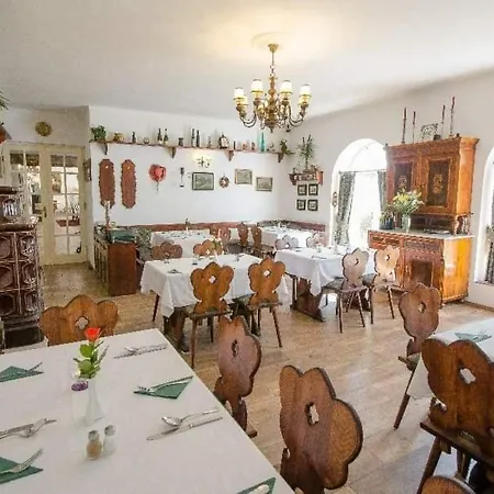 Lesni Perslak 3*