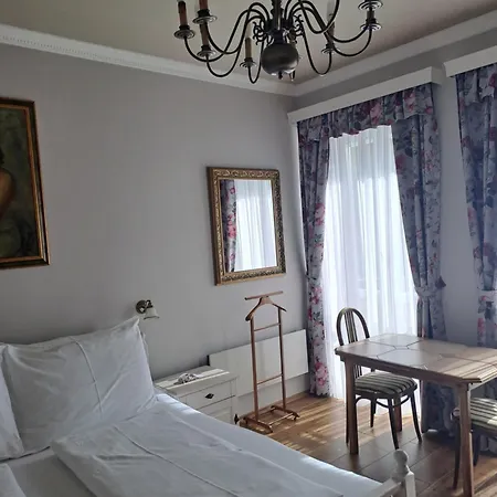 Lesni Perslak Hotel Nova Bystrice