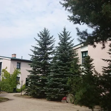 派思拉可乐思妮酒店